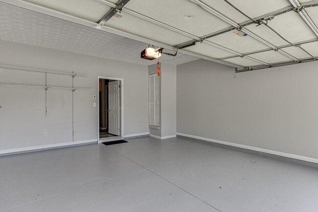 Building Photo - 678 Clairidge Elm Trail SW