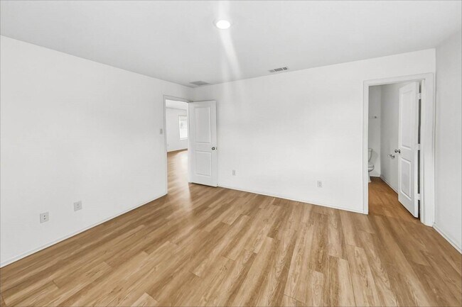 Building Photo - 22276 Stoney Ravine Dr