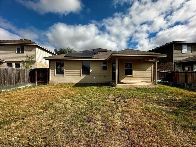 Building Photo - 114 Mossy Rock Cove