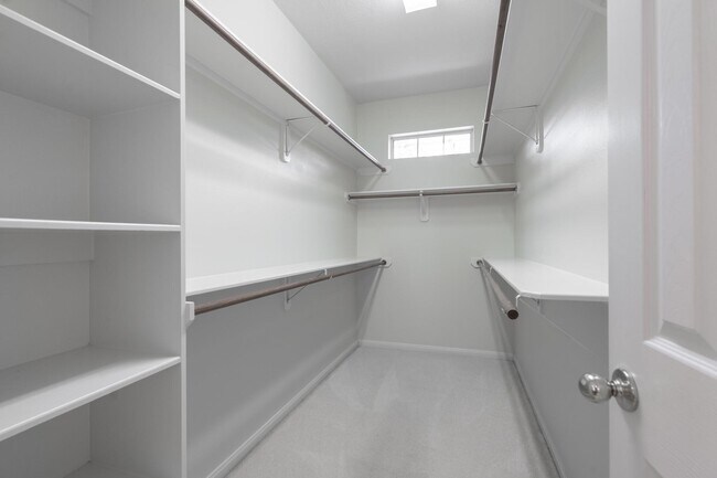 Building Photo - 22 Westwinds Cir