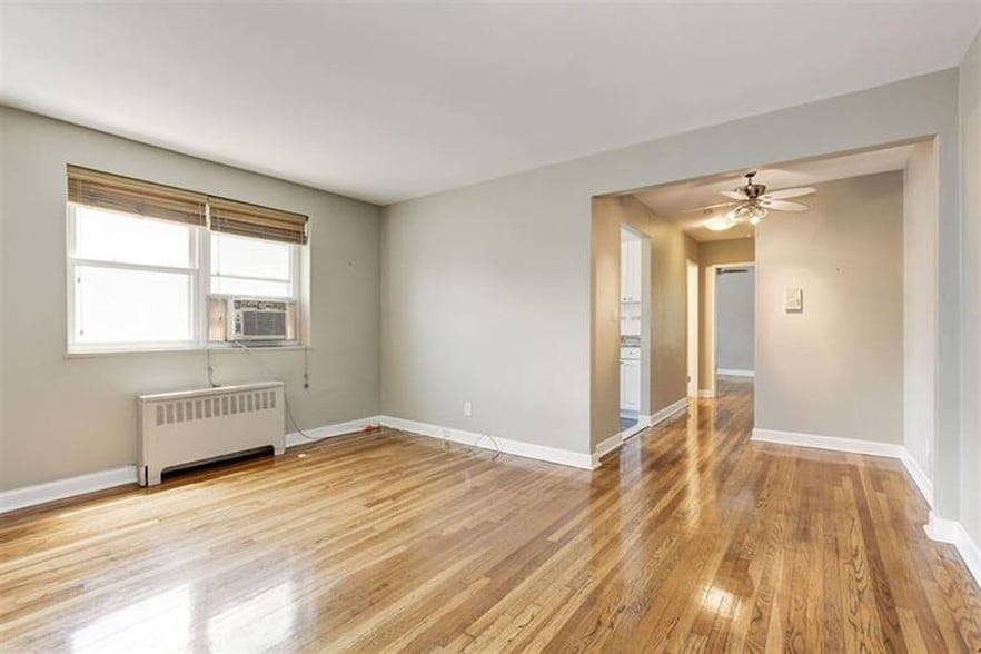 Living Room - 165 Vroom St