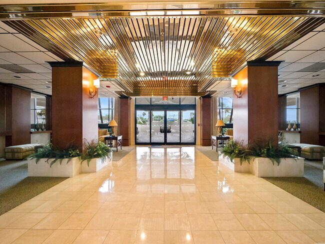 Building Photo - 5047 N Hwy A1A