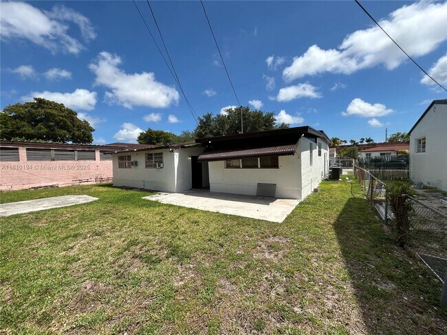 Building Photo - 6211 NW 37th Terrace