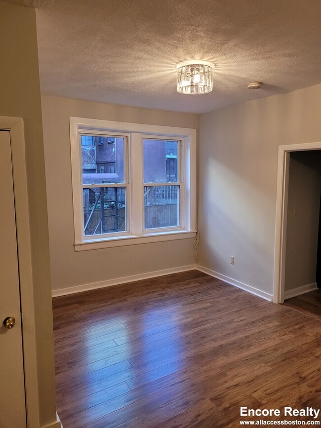 Building Photo - 145 Endicott St