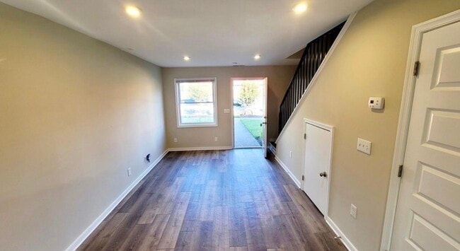 Building Photo - 509 N 35th St