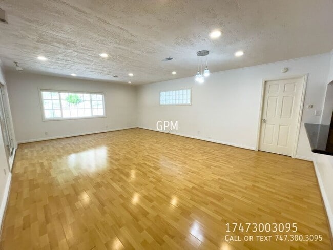 Building Photo - 3443 Burritt Way