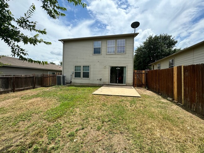 Building Photo - Move In Ready! Cozy 3 bedroom Home in Heri...