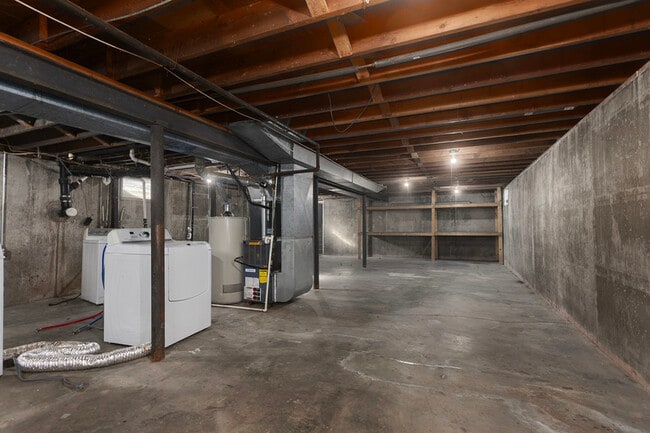 Building Photo - 703 SW 7 St