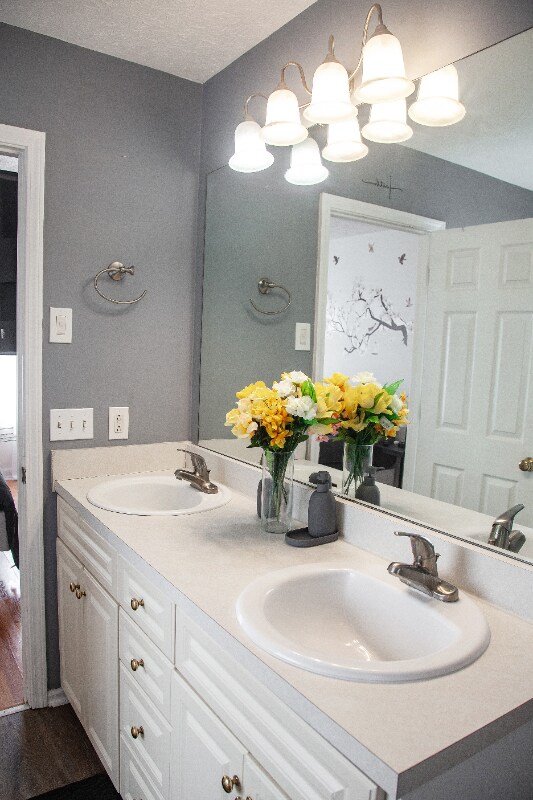 Building Photo - 6009 Monroe Crossing