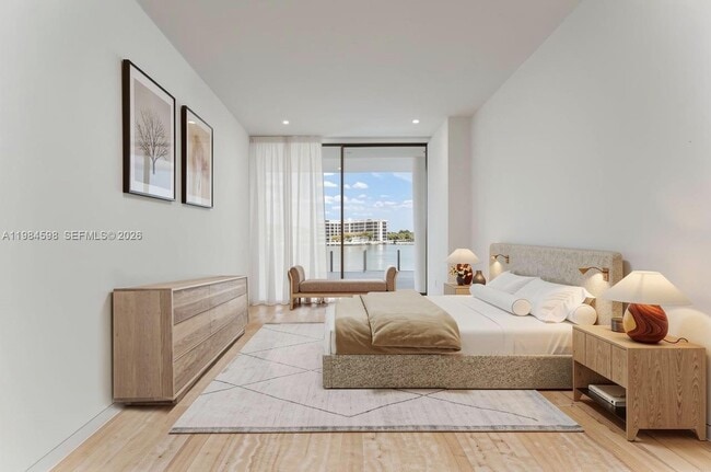 Building Photo - 5 Grove Isle Dr