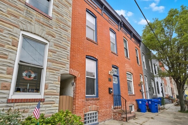Primary Photo - 1112 S Bouldin St