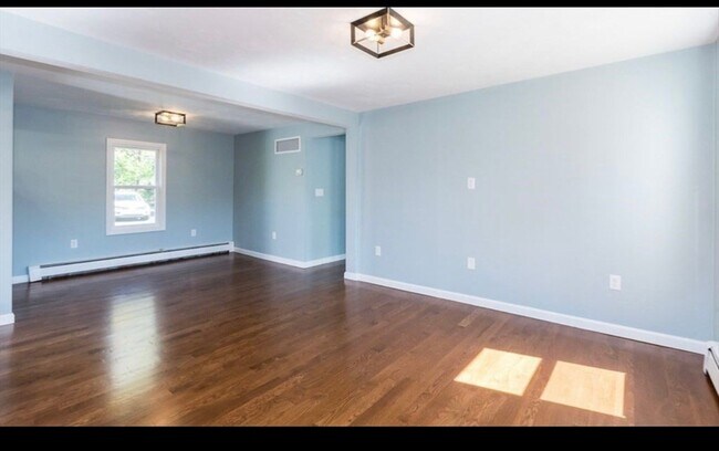Building Photo - 54 Aldrich Rd