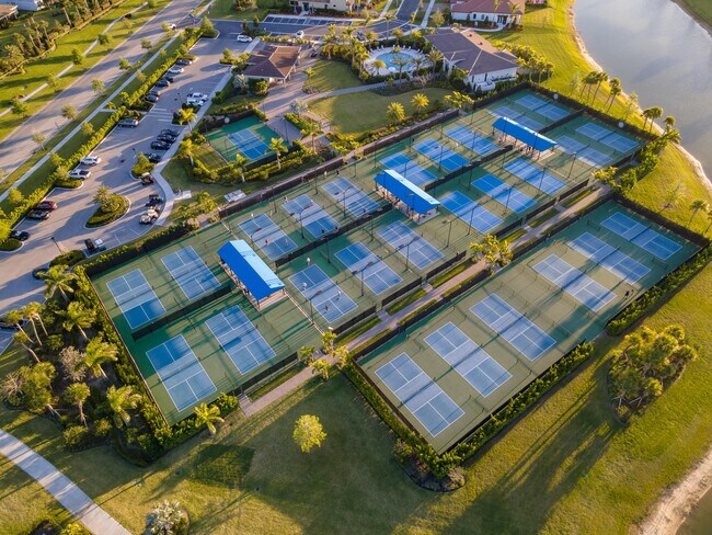 Building Photo - 9204 SW Arco Wy