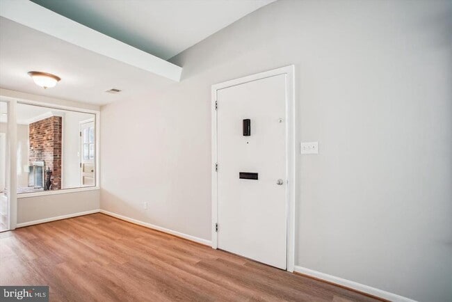 Building Photo - 3135 Manor Rd