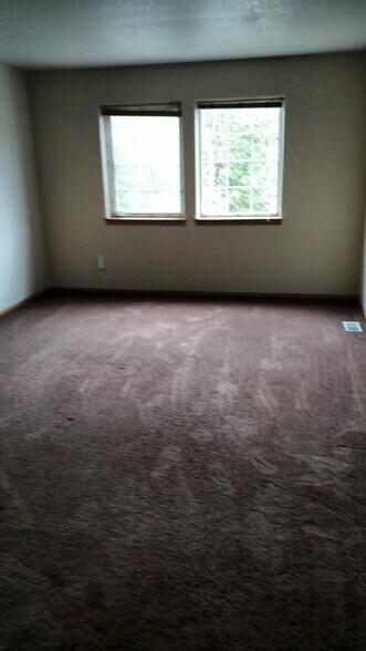 Bedroom 1 - 4747 SW 1st Avenue