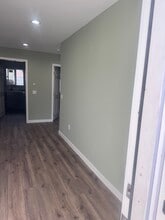 Building Photo - 1429 E 82nd St