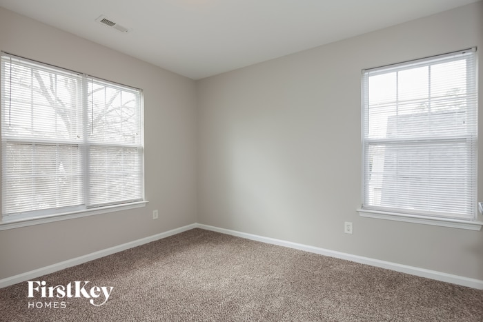 Building Photo - 1215 Oakdale Commons Ct