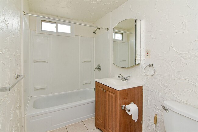 Building Photo - 59 Wilbraham Ave