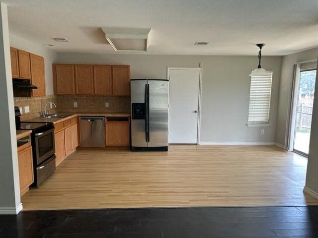 Building Photo - 1302 Casa Blanca Cove