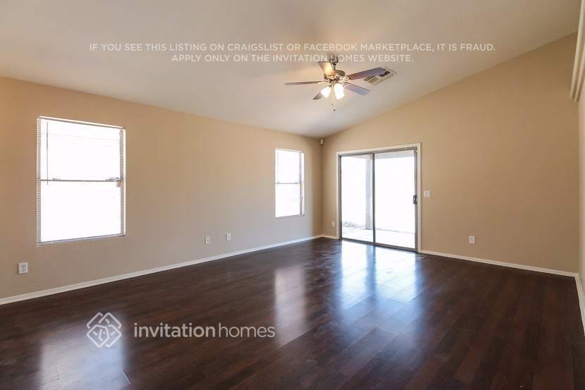 Building Photo - 14313 N 125th Dr