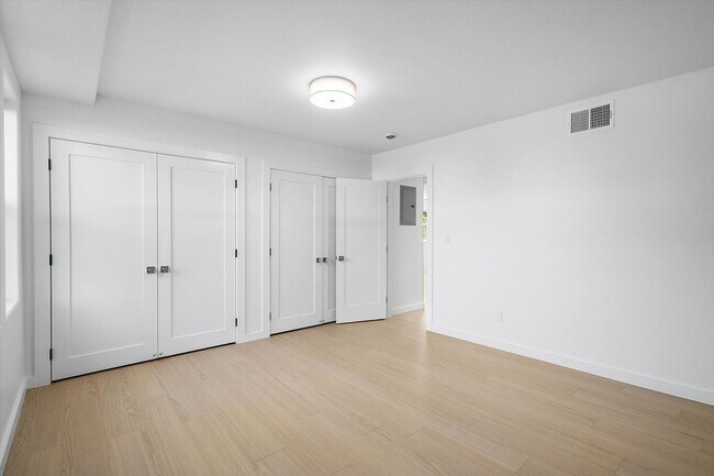 Building Photo - 1533 Lafayette St