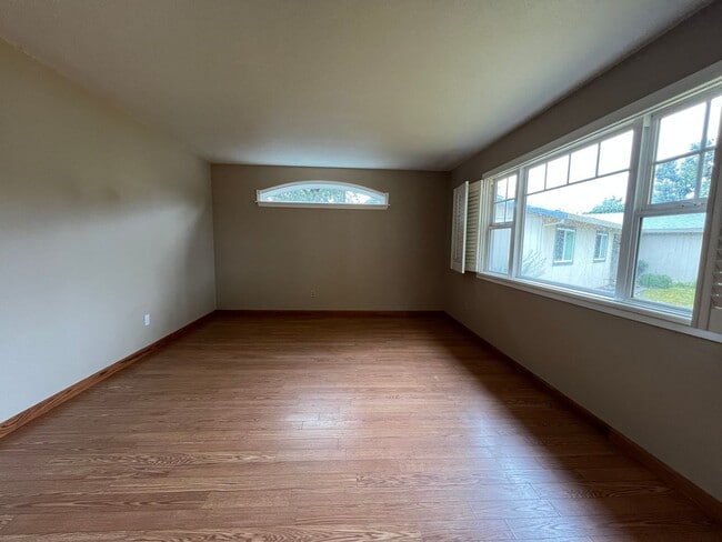 Building Photo - Charming Home With Detached Workshop And Studio!