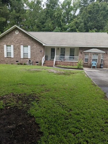 Primary Photo - 50 Pinckney Pl