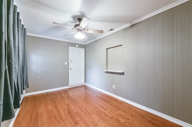 Building Photo - 4615 Braeburn Dr