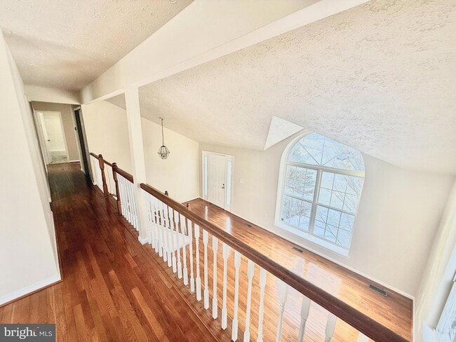 Building Photo - 5026 Dorchester Cir