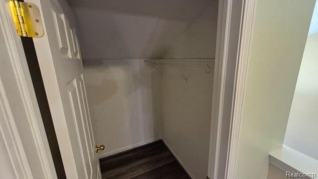 Building Photo - 5203 Chesapeake Cir