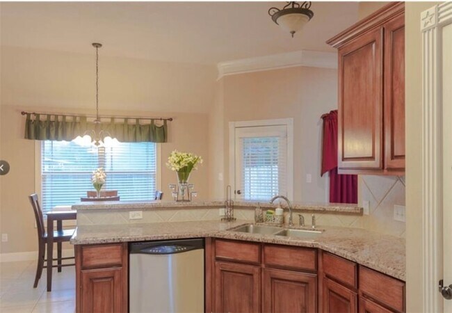 Building Photo - 4200 Colchester Ct