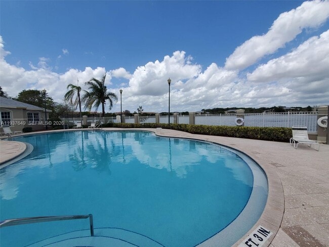 Building Photo - 5041 Wiles Rd