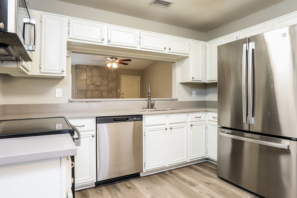 Building Photo - 4210 Glen Hollow Cir