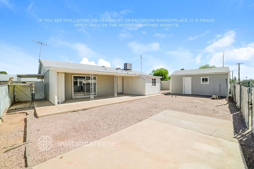 Building Photo - 2155 E Birchwood Ave