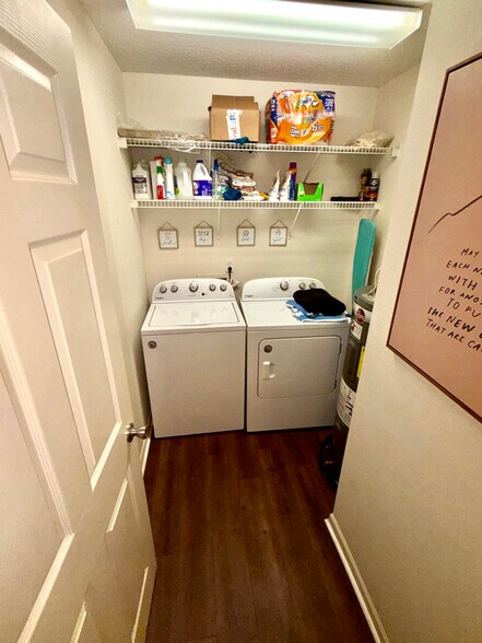 Building Photo - 2751 Bay Club Dr