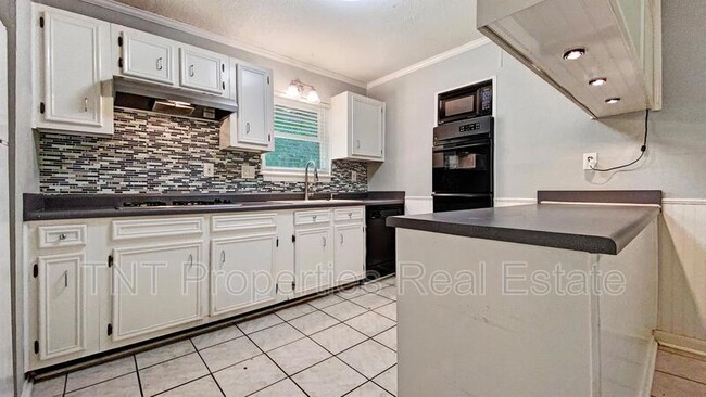 Building Photo - 1201 Neal Pickett Dr