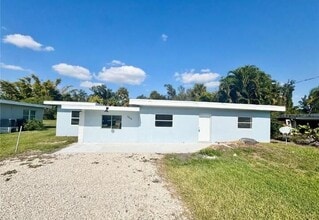 Building Photo - 23476 Harper Ave