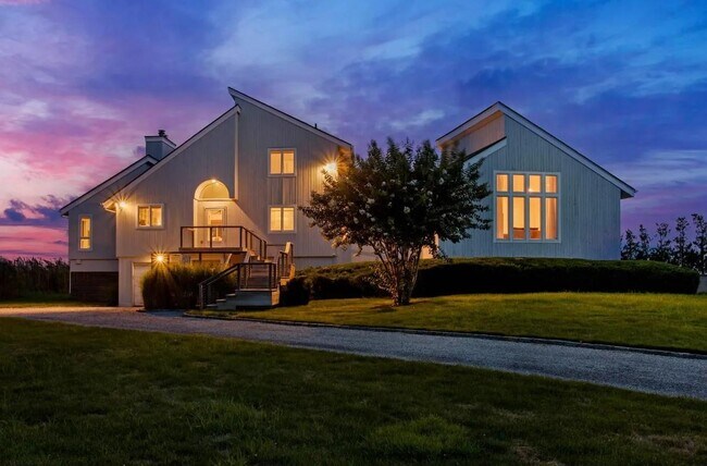 Primary Photo - 1 Sandpiper Ct