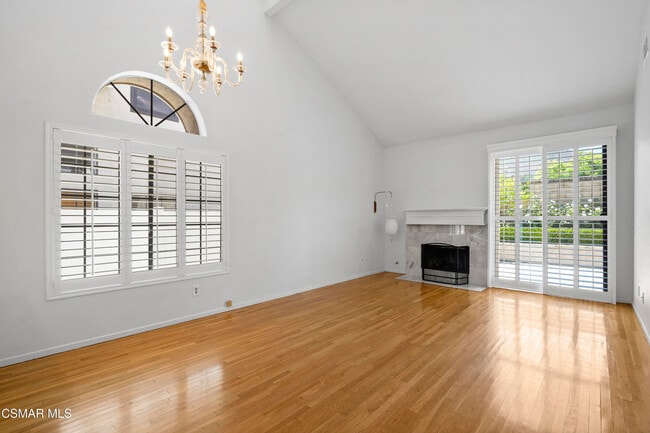 Building Photo - 421 Dante Way