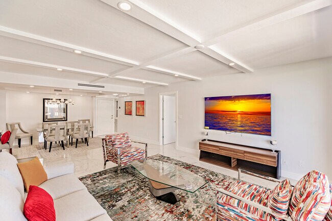 Building Photo - 4001 Gulf Shore Blvd N