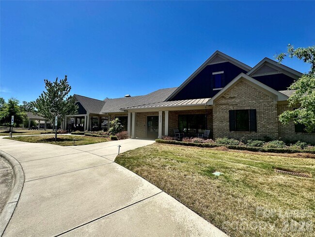 Building Photo - 9650 Liberty Hill Dr