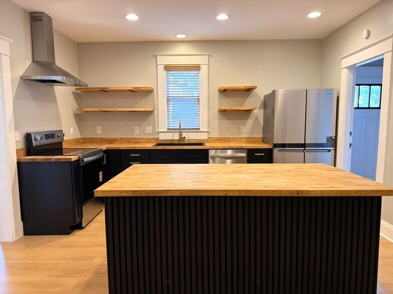 Building Photo - 2813 N Morgan St