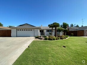 Building Photo - Beautiful Home for rent in Visalia, Ca