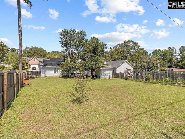 Building Photo - 21 Rosepine Dr