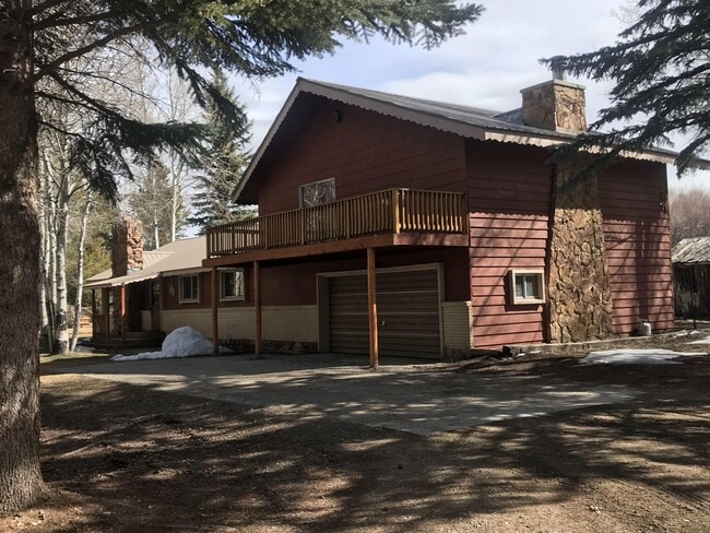 Primary Photo - 99 Riverside Rd