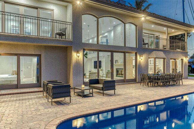 Building Photo - 616 1st Key Dr