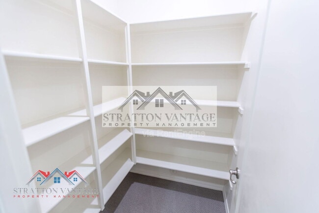 Building Photo - 1953 W Kinfield Trail