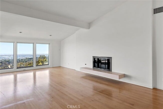 Building Photo - 972 Via Rincon