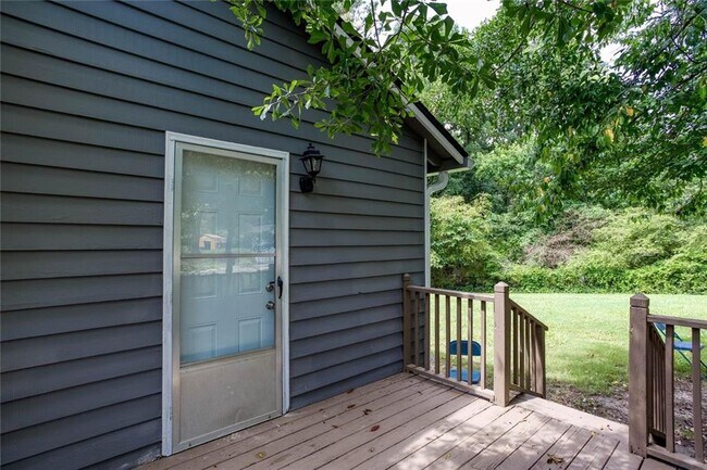 Building Photo - 1093 Caprice Dr