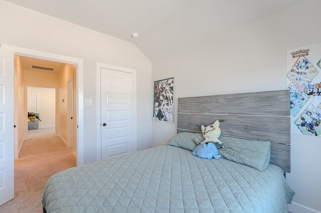 Building Photo - 102 Shining Succulent Dr